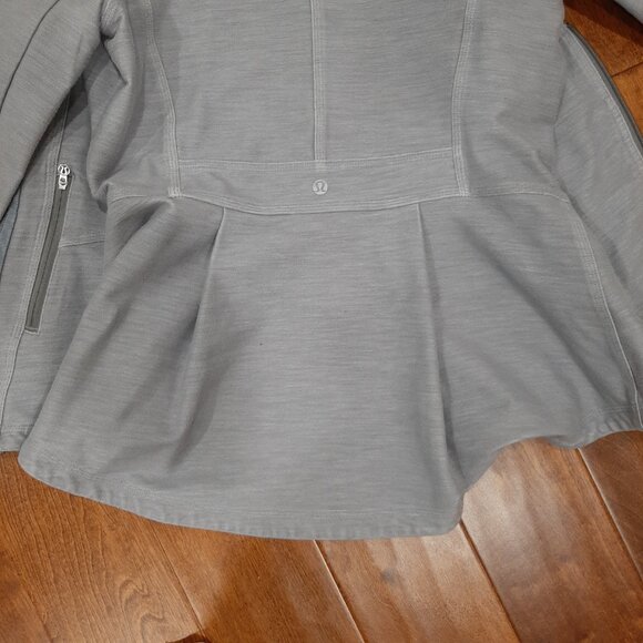 Rare Lululemon moto detail jacket - Picture 8 of 14